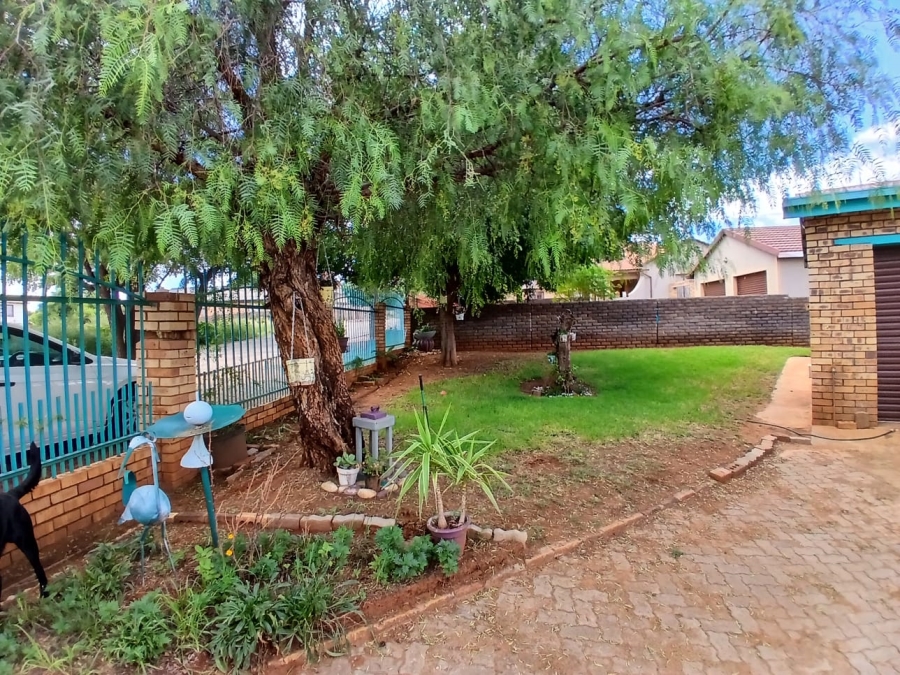 4 Bedroom Property for Sale in Kuruman Northern Cape